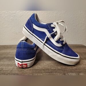Vans Kids Old Skool Sneakers in Blue and White